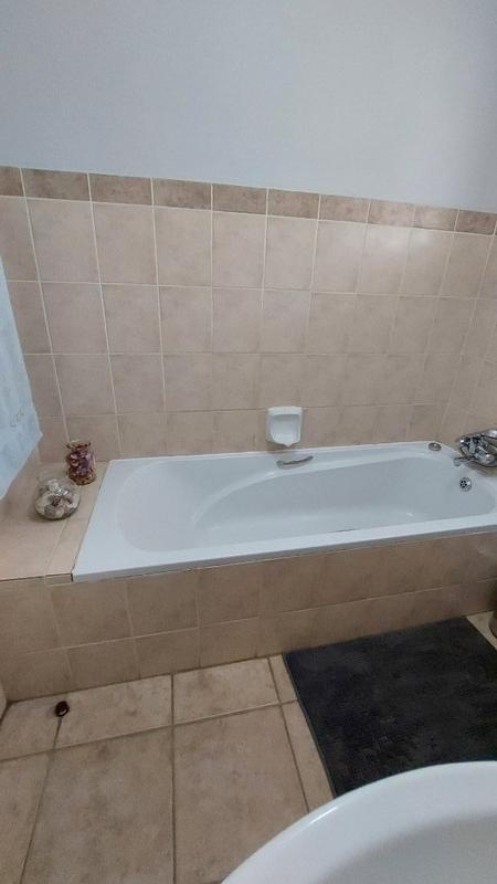 2 Bedroom Property for Sale in Montana Gauteng