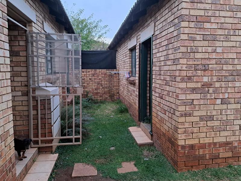 2 Bedroom Property for Sale in Equestria Gauteng