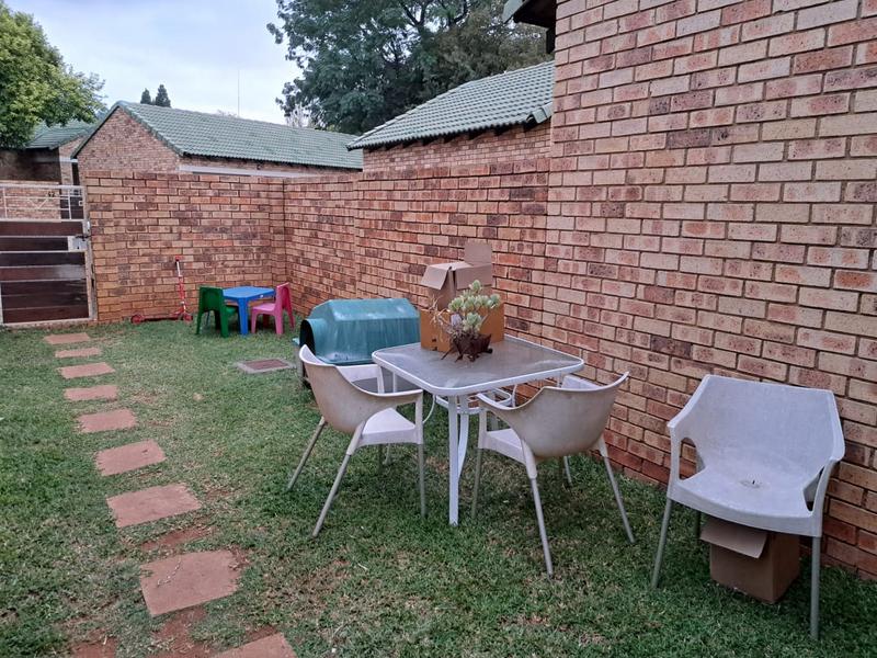 2 Bedroom Property for Sale in Equestria Gauteng