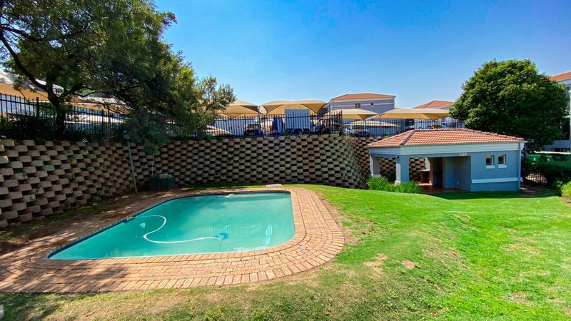 1 Bedroom Property for Sale in Northcliff Gauteng