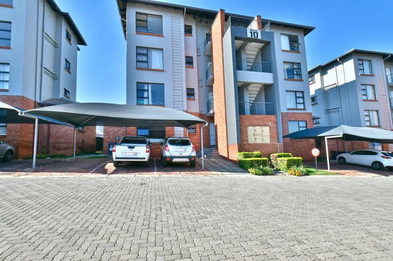 3 Bedroom Property for Sale in Oakdene Gauteng