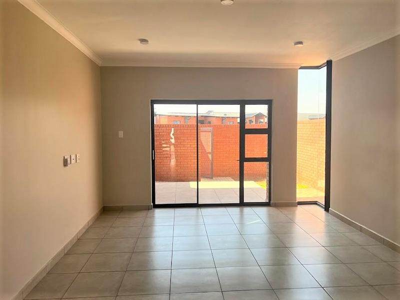 2 Bedroom Property for Sale in Six Fountains Residential Estate Gauteng