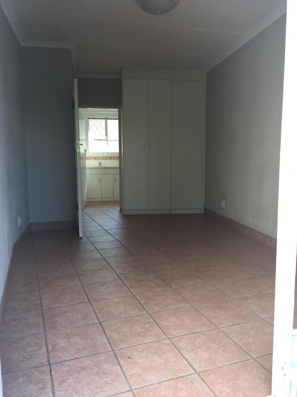 To Let 1 Bedroom Property for Rent in Randpark Ridge Gauteng