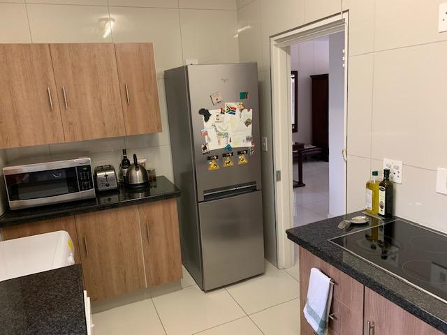 To Let 2 Bedroom Property for Rent in Sandton Central Gauteng