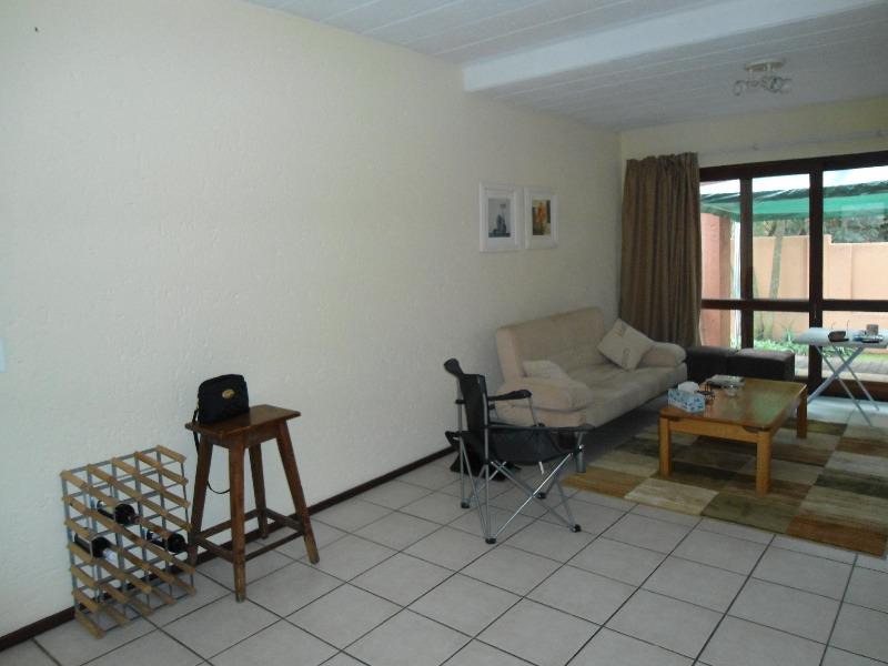 2 Bedroom Property for Sale in Magaliessig Gauteng