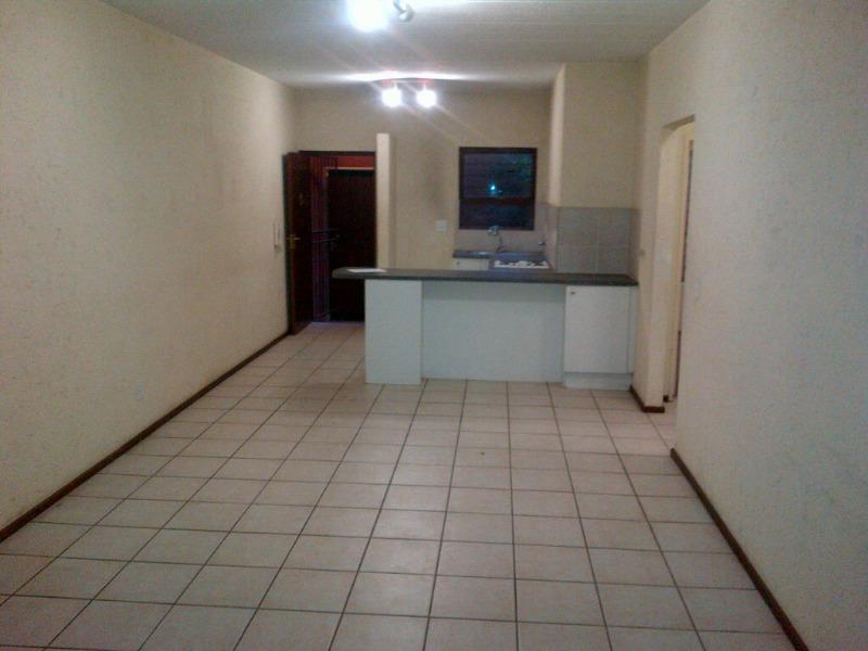 2 Bedroom Property for Sale in Magaliessig Gauteng