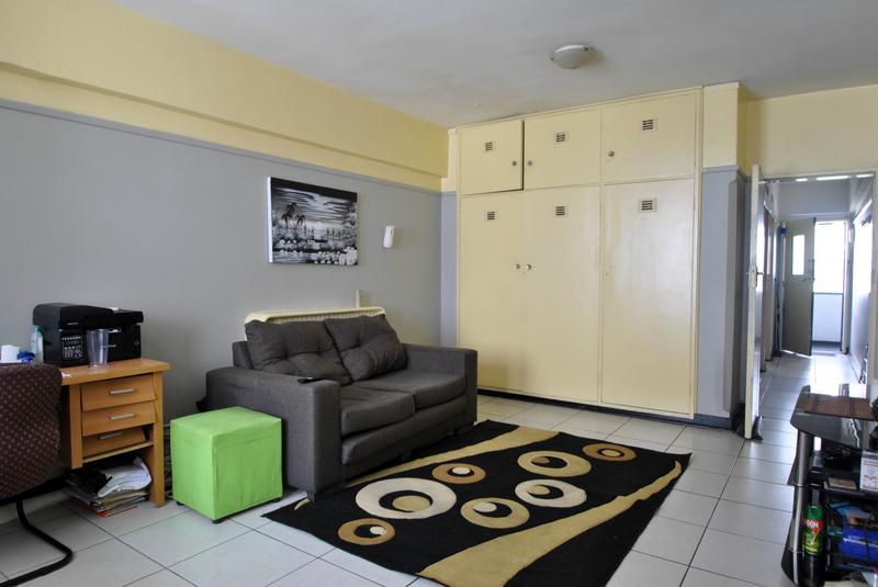 1 Bedroom Property for Sale in Parktown Gauteng