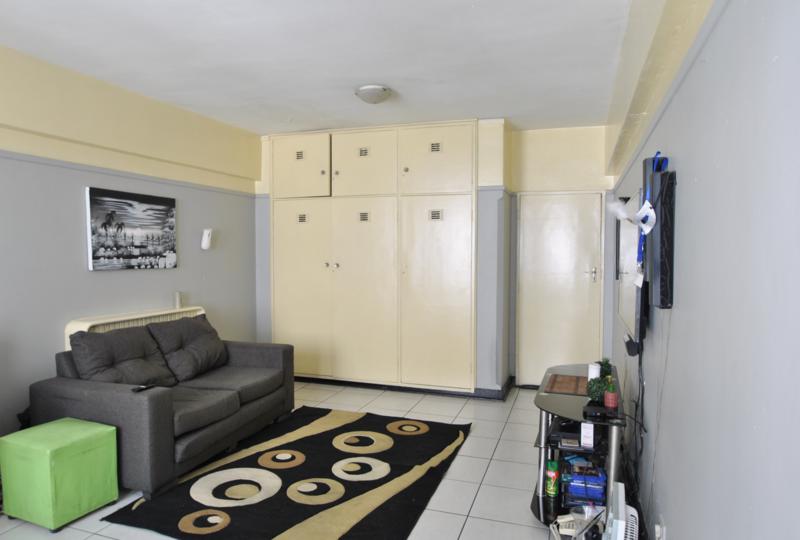 1 Bedroom Property for Sale in Parktown Gauteng
