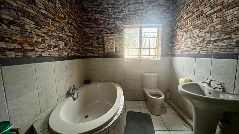 3 Bedroom Property for Sale in Hillshaven Gauteng