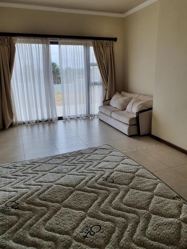 6 Bedroom Property for Sale in Lanseria Gauteng