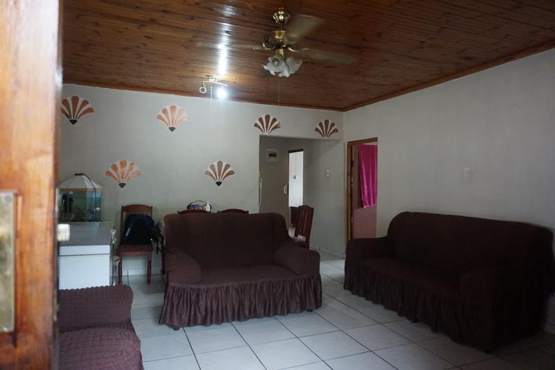 3 Bedroom Property for Sale in Umzinto KwaZulu-Natal