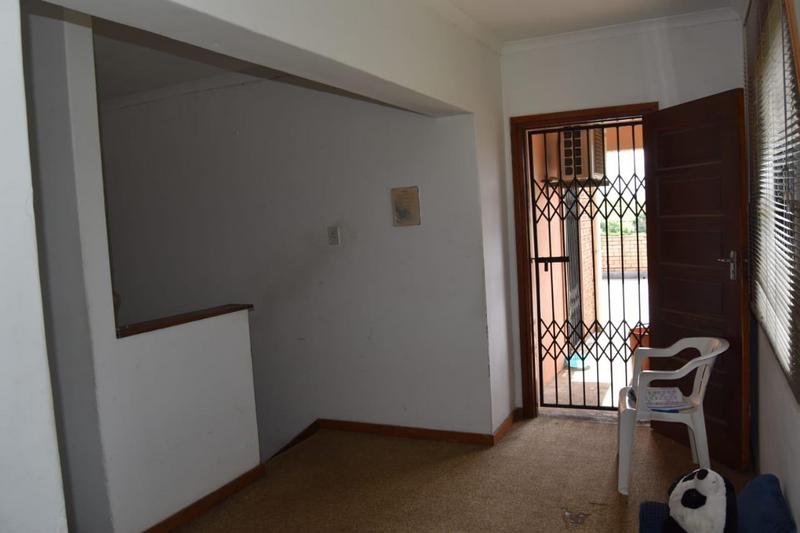 3 Bedroom Property for Sale in Umzinto KwaZulu-Natal
