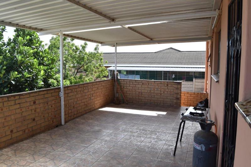 3 Bedroom Property for Sale in Umzinto KwaZulu-Natal