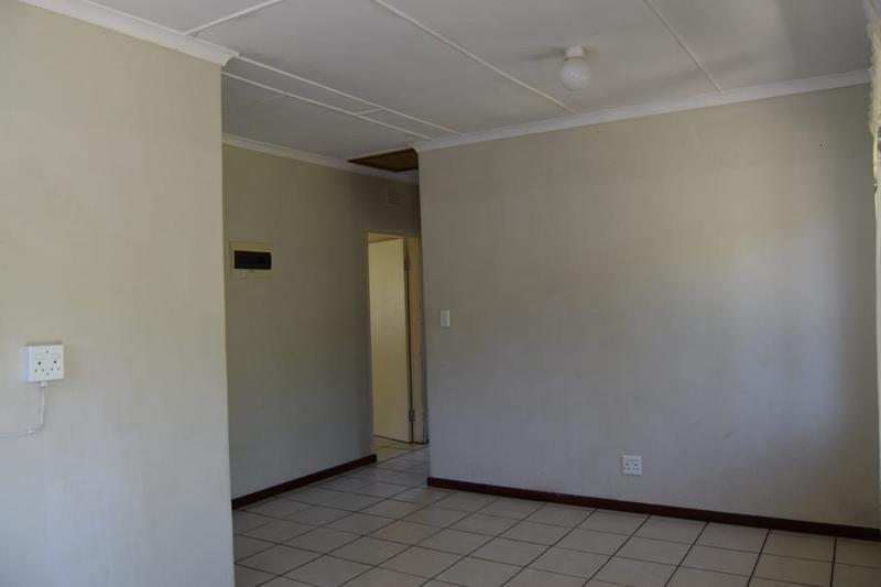 2 Bedroom Property for Sale in Umzinto KwaZulu-Natal