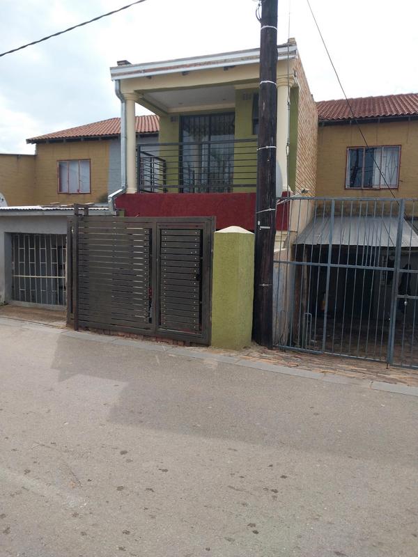 3 Bedroom Property for Sale in Durban Roodepoort Deep Gauteng