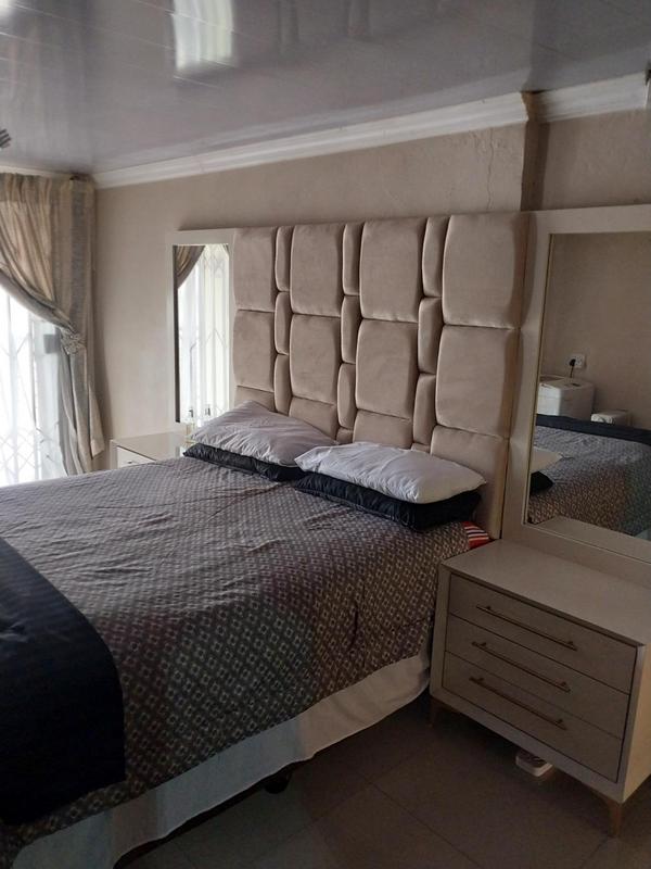 3 Bedroom Property for Sale in Durban Roodepoort Deep Gauteng