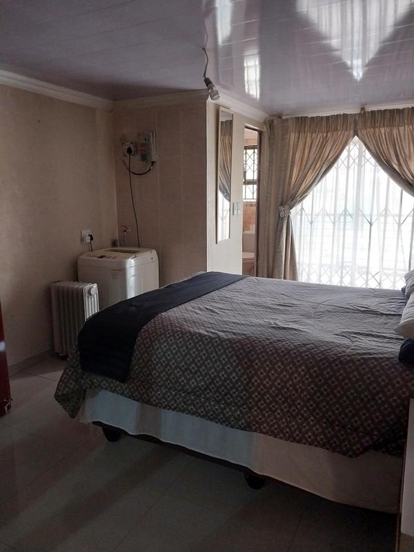 3 Bedroom Property for Sale in Durban Roodepoort Deep Gauteng