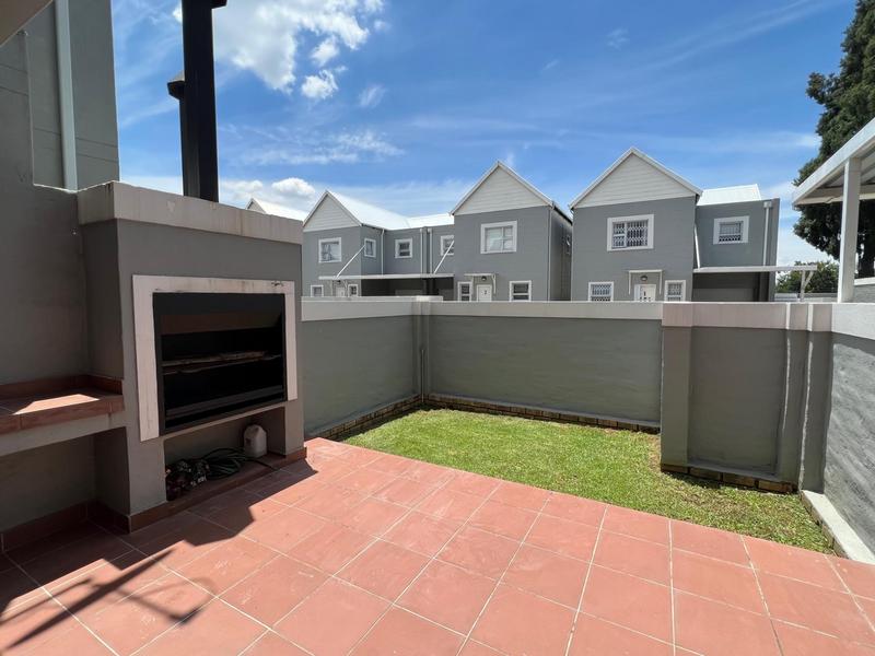 3 Bedroom Property for Sale in Ferndale Gauteng