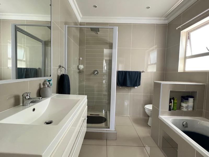 3 Bedroom Property for Sale in Ferndale Gauteng