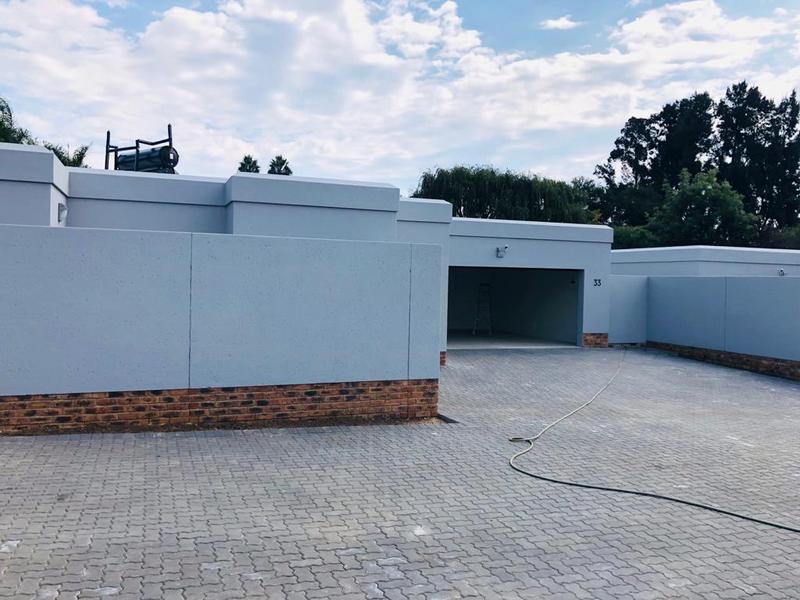 3 Bedroom Property for Sale in Fontainebleau Gauteng