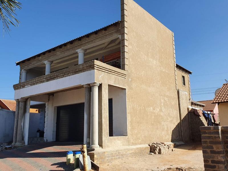 6 Bedroom Property for Sale in Umthambeka Gauteng