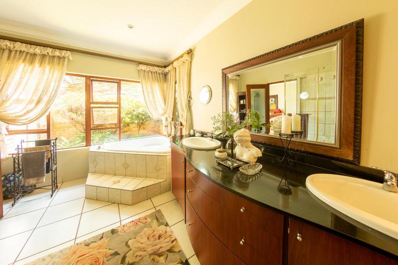 4 Bedroom Property for Sale in Mooikloof Equestrian Estate Gauteng