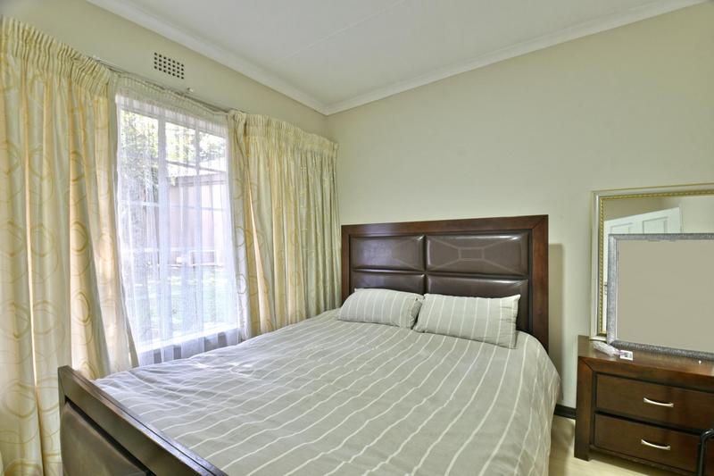 6 Bedroom Property for Sale in Glenvista Gauteng