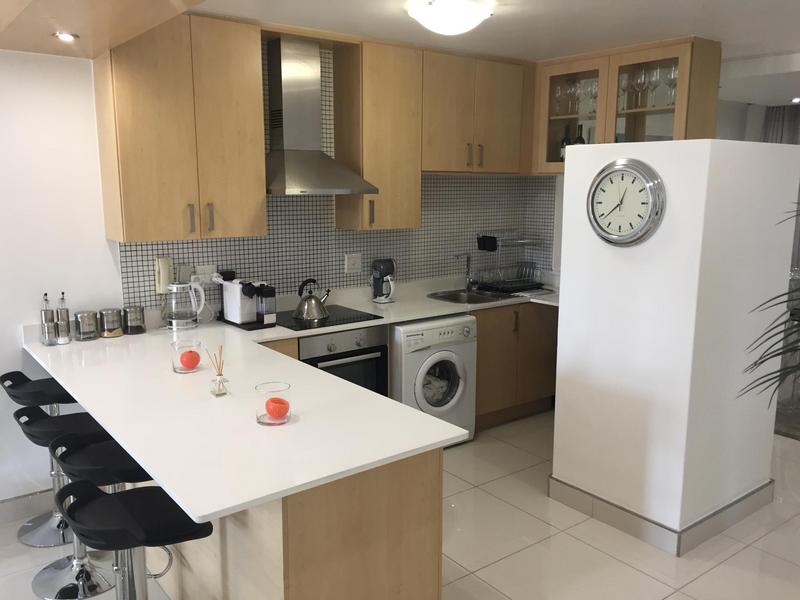 To Let 2 Bedroom Property for Rent in Sandown Gauteng