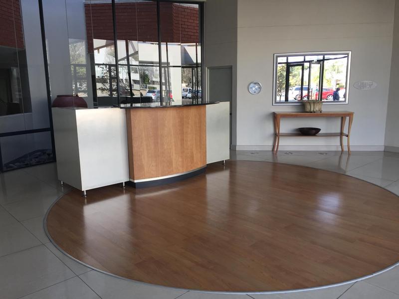 To Let 2 Bedroom Property for Rent in Sandown Gauteng