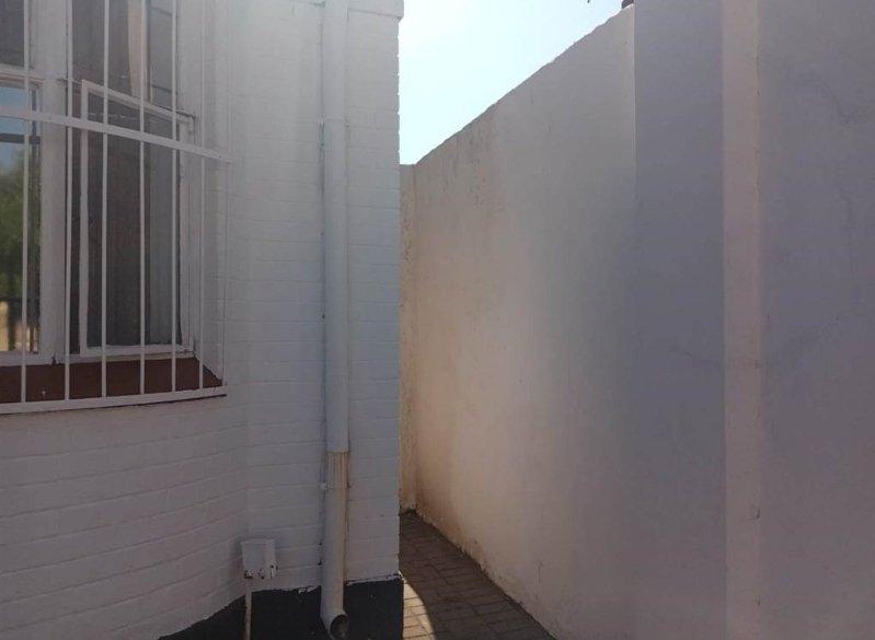 11 Bedroom Property for Sale in Brixton Gauteng