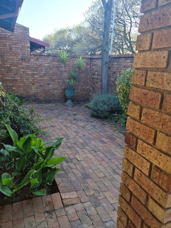 2 Bedroom Property for Sale in Dal Fouche Gauteng