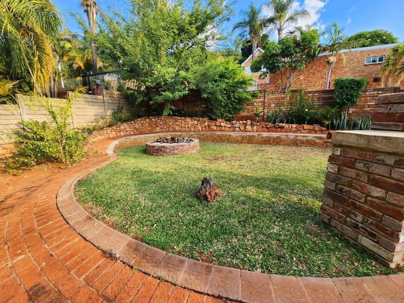 4 Bedroom Property for Sale in Sinoville Gauteng