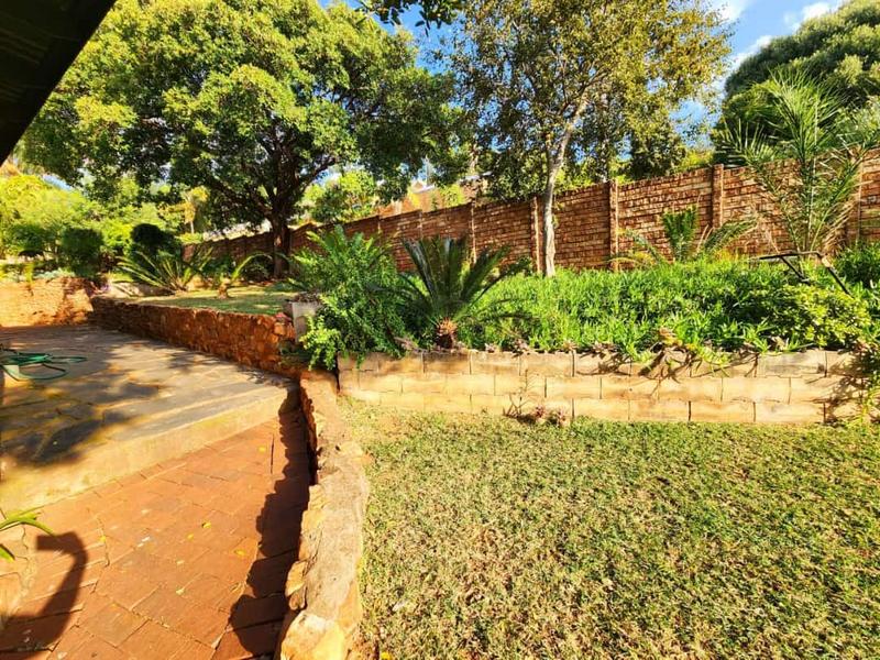 4 Bedroom Property for Sale in Sinoville Gauteng