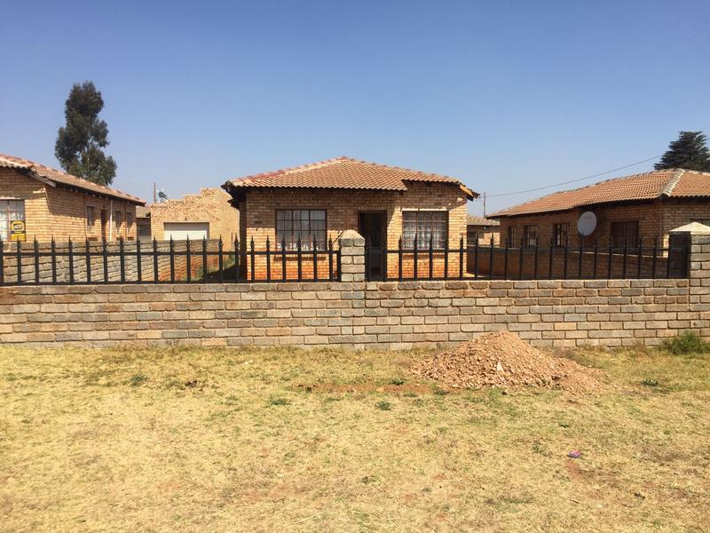 3 Bedroom Property for Sale in Mid Ennerdale Gauteng