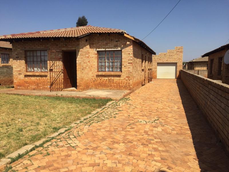 3 Bedroom Property for Sale in Mid Ennerdale Gauteng