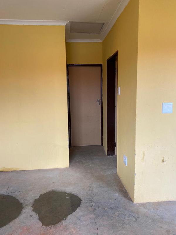 2 Bedroom Property for Sale in Daveyton Gauteng