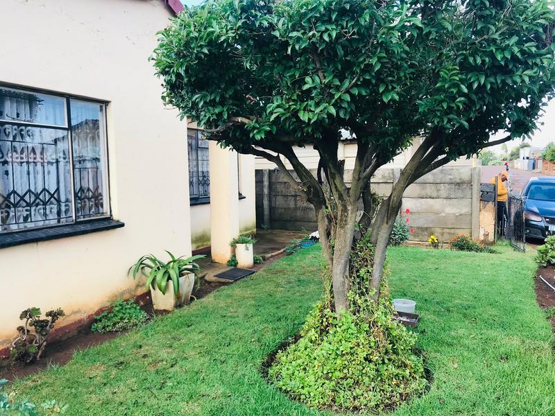 3 Bedroom Property for Sale in Daveyton Gauteng