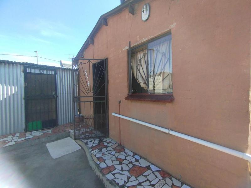 1 Bedroom Property for Sale in Daveyton Gauteng