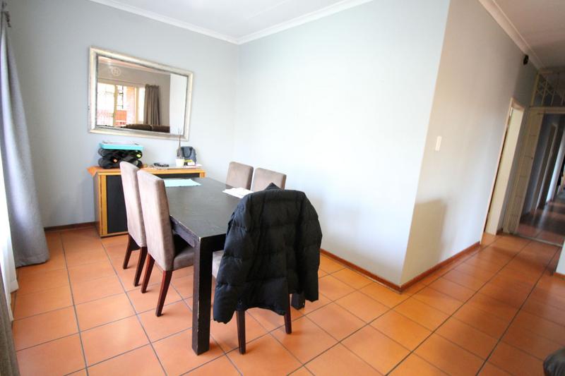 4 Bedroom Property for Sale in Zwartkop Gauteng