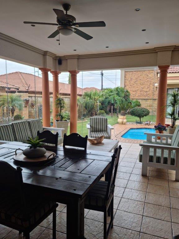 3 Bedroom Property for Sale in Petersfield Gauteng