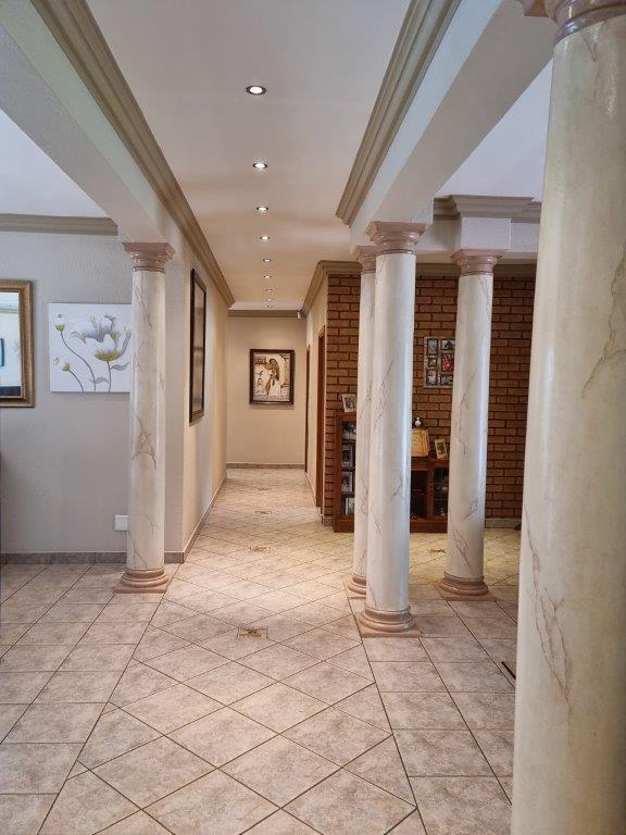 3 Bedroom Property for Sale in Petersfield Gauteng