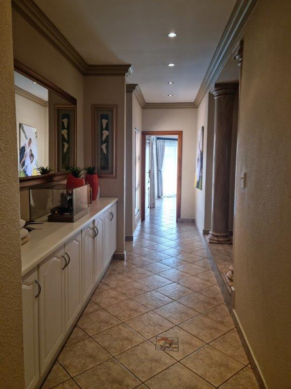 3 Bedroom Property for Sale in Petersfield Gauteng