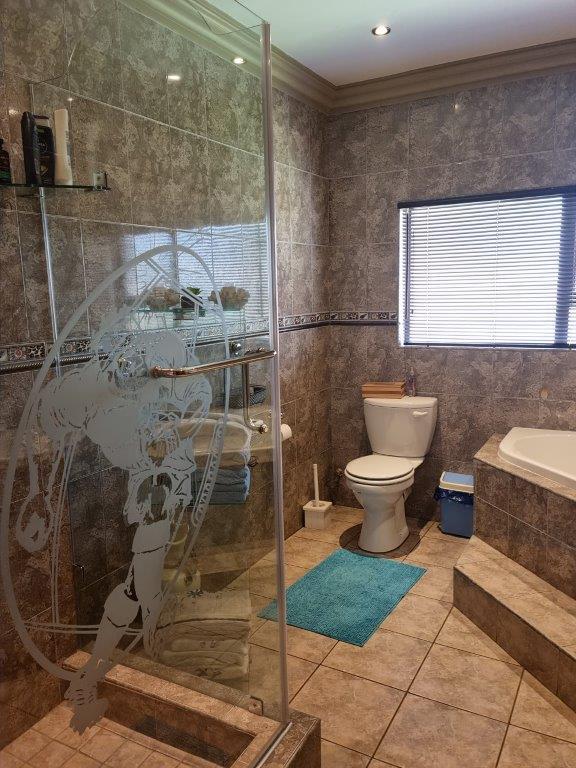 3 Bedroom Property for Sale in Petersfield Gauteng