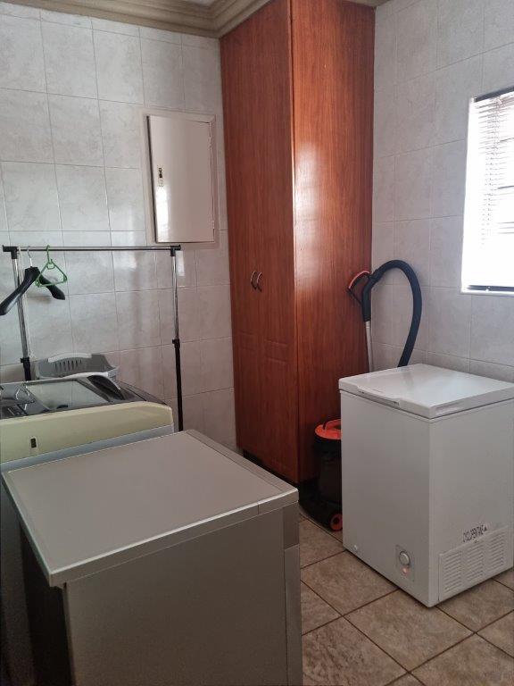 3 Bedroom Property for Sale in Petersfield Gauteng
