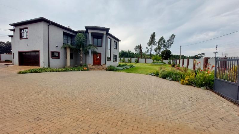7 Bedroom Property for Sale in Rietvlei View Gauteng