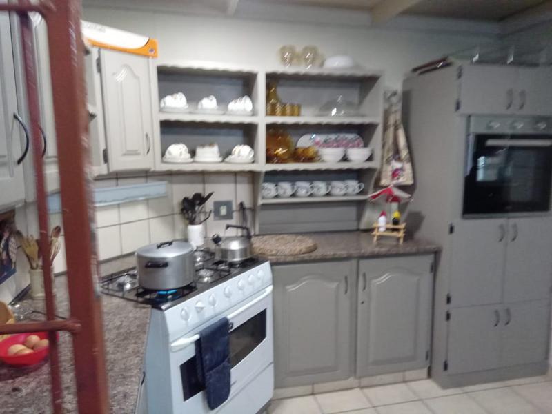 4 Bedroom Property for Sale in Haakdoornboom Gauteng