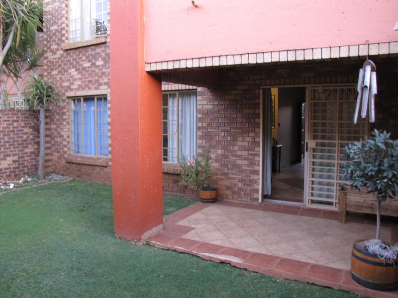 2 Bedroom Property for Sale in Equestria Gauteng