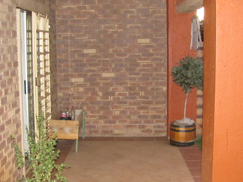 2 Bedroom Property for Sale in Equestria Gauteng