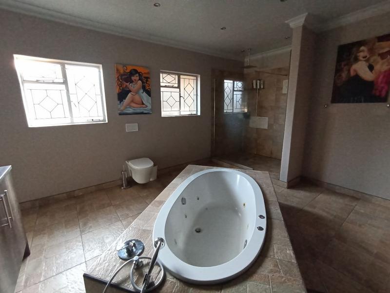 4 Bedroom Property for Sale in Three Rivers Gauteng