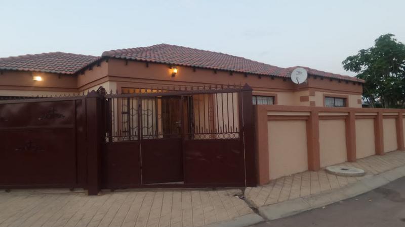 To Let 3 Bedroom Property for Rent in Soshanguve Gauteng